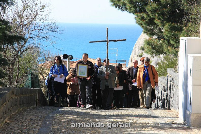 110402viacrucis_rocca 098_tn.jpg